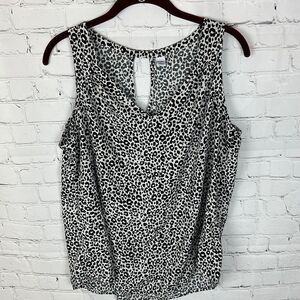 Old Navy Black and White Animal Print Size Large